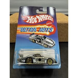 Hot Wheels Ultra Hots '78 Porsche 935-78 Silver Target Exclusive 2024 New 4/8